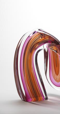 Pink Loop, 1983, Harvey K.  Littleton (1922–2013), United States, blown and cased glass, Cincinnati Art Museum, The Nancy and David Wolf Collection, 2009.98, © Harvey Littleton