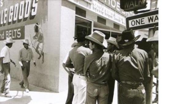 Joel Meyerowitz, New Mexico, from the portfolio Early Years, 1972.  Gelatin silver print, 11 x 14".  Mildred Lane Kemper Art Museum, Washington University in St.  Louis.  Gift of Joanne and Douglas Milch, 2003