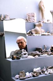 Henry Moore in his studio in England (1975), by Allan Warren