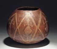 Lot 72: Rare Hohokam Sacatan Vessel, Lizard Motif, ca.  900-1100 CE.