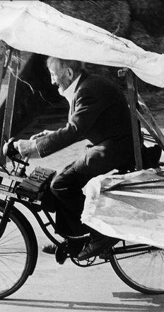 Photo by Stefan Hartmaier.  Gustav Mesmer (1903–1994) on his flying machine, Buttenhausen, Germany 1990.  © Courtesy Stefan Hartmaier/Gustav Mesmer Foundation 