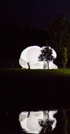 Amanda Parer, Intrude, 2014, nylon, LED lights, and air blowers, various dimensions, Courtesy of Amanda Parer Studios, Tasmania, Australia