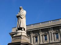 Leonardo da Vinci statue in Milan.  flickr photo.