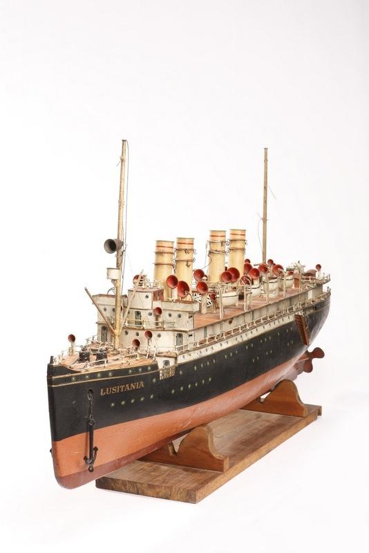 lusitania toy