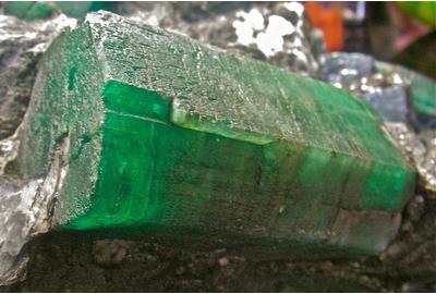 "Verde Beleza" Emerald Specimen