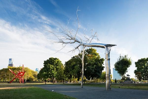 "Symbiosis" (2011, installed 2014) by Roxy Paine acquired by the Association for Public Art with the support of the Daniel W.  Dietrich II Trust, Inc.  Background: "Iroquois" (1983-1999, installed 2007) by Mark di Suvero, acquired by the Association for Public Art with the support of David.  N.  Pincus.  Photograph by James Ewing Photography © 2014, courtesy Association for Public Art.