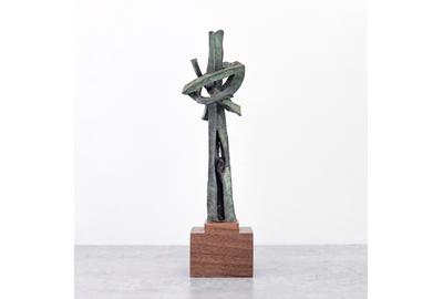 Seymour Lipton (1903-1986), The Ken Shine Prize in Health Leadership, after "Pioneer", 1957/2018, bronze with wood base, 11 1/4" x 2 3/4" x 2 3/4" / 28.6 x 7.0 x 7.0 cm