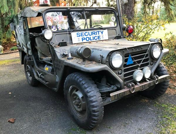 1962 M151 military Ford MUTT, date of delivery 06/62.  Estimate $8,000-$12,000