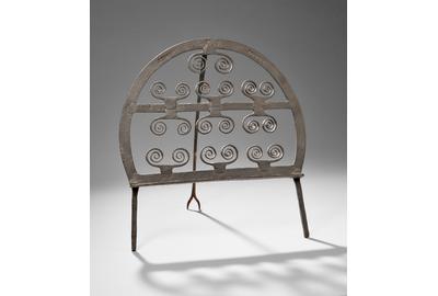 Wrought Iron Standing Broiler, America, late 18th/early 19th century (Lot 18, Estimate $1,500-$2,500)