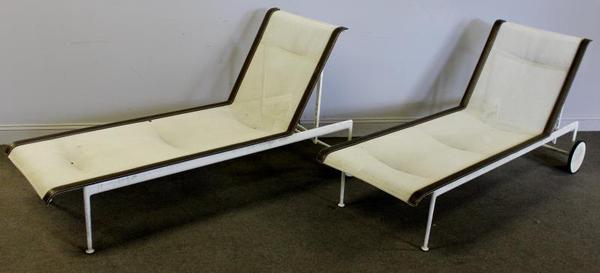 2 of 5 Richard Schultz for Knoll Chaise Lounges