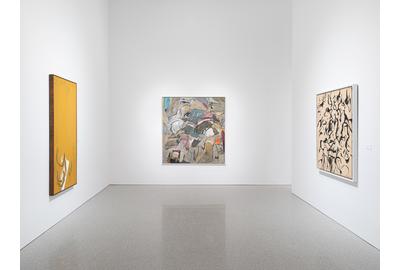 Installation view of "Postwar Abstract Painting: 'Art is a language in itself,'” Michael Rosenfeld Gallery, New York, NY, November 19, 2022–January 21, 2023; Courtesy of Michael Rosenfeld Gallery LLC, New York, NY