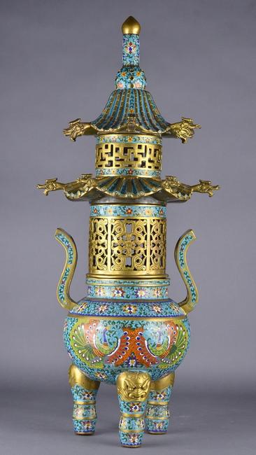 Lot 429, Fine Chinese Qing Period Cloisonne Censer Qianlong sold for $7,500 CAD