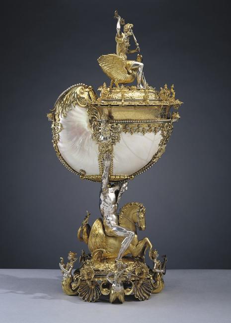  The Royal Collection Trust SILVER, BELLS AND NAUTILUS SHELLS: ROYAL CABINETS OF CURIOSITY AND ANTIQUARIAN COLLECTING – An English Wunderkammer Nautilus cup, Nikolaus Schmidt, c.1600