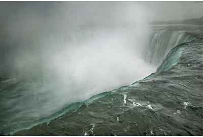 Annie Leibovitz Niagara Falls, Ontario, Canada, 2009 Photograph 24 3/8 × 35 ¼ inches