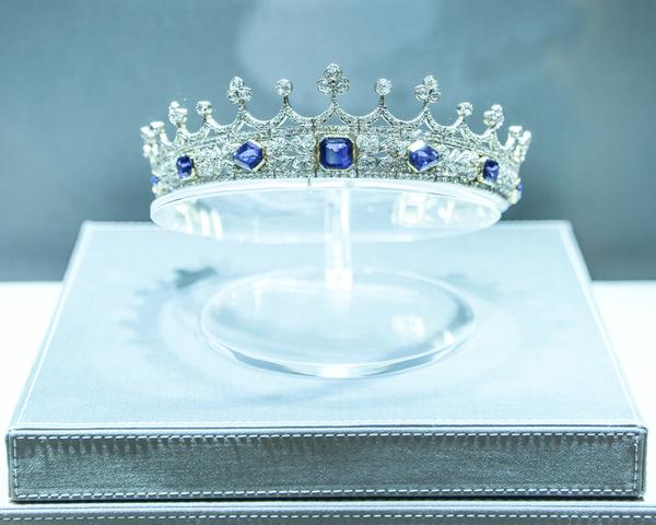 Queen Victoria's tiara c.1840; on loan from private collection by arrangement with Wartski, London.