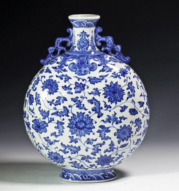 Chinese Blue And White Moonflask, Late18th / Early 19th Century