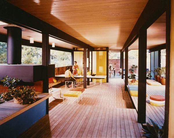 Buff, Straub & Hensman (1955-1961, later Buff, Hensman and Associates).  Recreation pavilion, Mirman House, Arcadia, 1958.  Photo by Julius Shulman, 1959.  Getty Research Institute