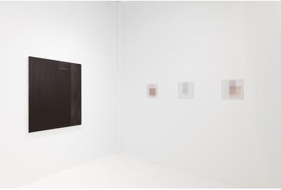 Installation View: GJ Kimsunken, Debra Ramsay at Yl GALLERY, 2021