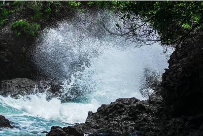 Gabriela Segura, Encuentro, Photographic Print on Aluminum, 20'' x 30''