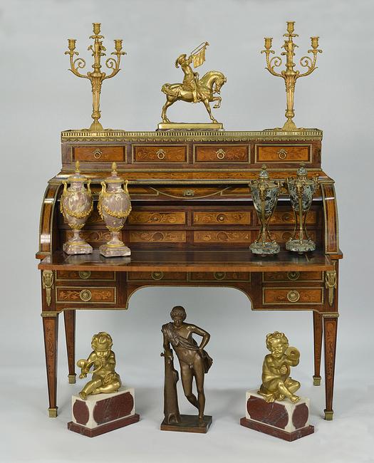 A one day unreserved auction of French Furniture and Decorations from A Room with a Vieux Antiques