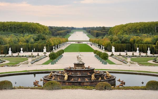 Versailles gardens view from "Pareterre d'eau