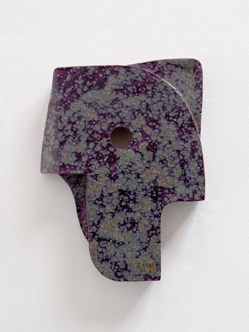 Michael Sailstorfer, MC17, 2017.  Ceramic and glaze, 66 x 52 x 12.5 cm.  