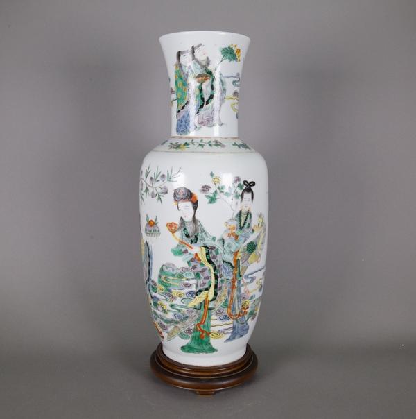 17th/18th C.  Famille Verte Porcelain Vase Kangxi (High Estimate: $12,000)