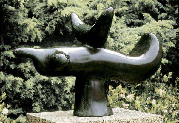 JOAN MIRÓ, Oiseau solaire, 1966.  120 x 180 x 102 cm.  Bronce.  Successió Miró.  Depositada en la Fundació Pilar i Joan Miró a Mallorca.  ©Successió Miró 2018