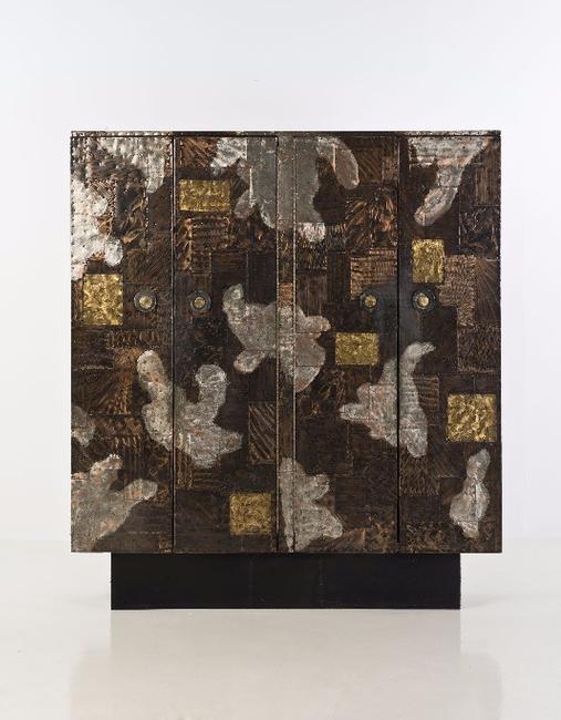 Paul Evans (1931-1987) - lot 13 Cabinet - Date de création : 1968 Cuivre, acier, laiton et bois - Pièce unique H 210 x L 188 x P 50 cm Estimation : 38 000 / 45 000 € - Sold : 68 120 € 