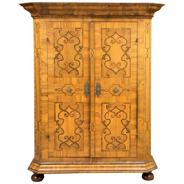 Exhibitor Bernard Vandeuren will showcase this Armoire - a magnificent 18th century Austrian antique with multiple walnut inlays ($24,000).