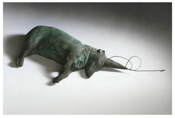 Rosemarie Trockel, Gewohnheitstier I (Creature of Habit 1), 1990.  Bronze, 4.33 x 35.43 x 12.99 inches.  11 x 90 x 33 cm.  Edition 3 of 3.  © 2015 Rosemarie Trockel/Artists Rights Society (ARS), New York/VG Bild-Kunst, Germany.  Courtesy Skarstedt New York.