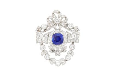 Kashmir ‘Royal Blue’ Sapphire, 5.12 carats, set in a Belle Époque diamond brooch.  Sold for $409,500.