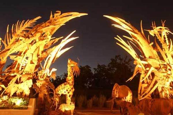 Albert Paley's 'Animals Always' gate (2006) at the St.  Louis Zoo.