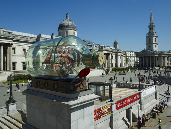 Shonibare, Nelson's Ship in a Bottle, 2010