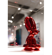 The iconic Red Rabbit by Jeff Koons exhibited at ‘XXI’ 