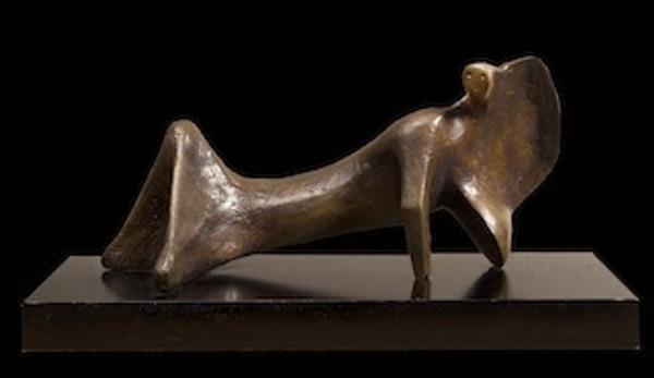 Henry Moore, Reclining Figure Cloak, 1967