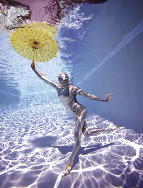 Howard Schatz, Underwater Study #2778, archival pigment print, 1/12, 2005