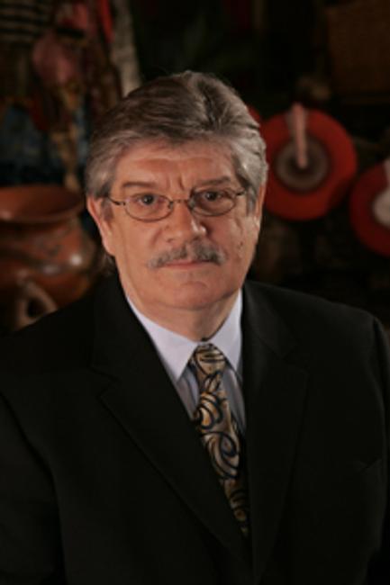 Antiques Roadshow Appraiser & ArtTrak owner, John Buxton 