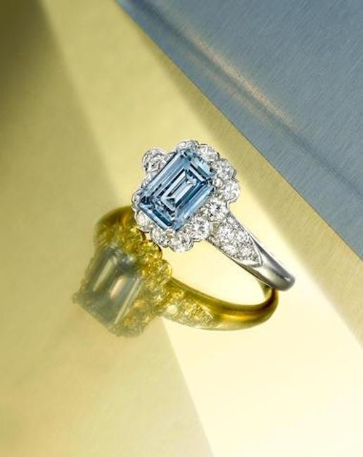 A rare and impressive fancy intense blue diamond ring Van Cleef & Arpels Estimate: $800,000-1,200,000 