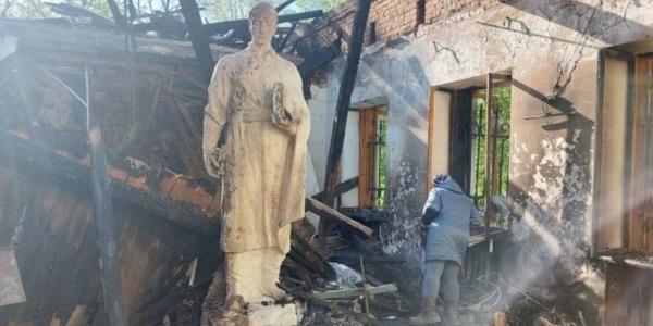 A missile hit the Hryhorii Skovoroda Literary Memorial Museum in Skovorodynivka, Ukraine