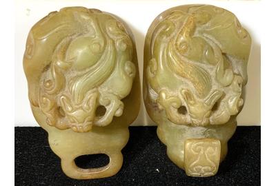 Jade items already eliciting bidder interest include this antique Qing dragon head nephrite jade ceremonial belt buckle from the early 1900s ($200-2,000).