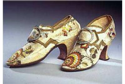 Shoes, by Jonathan Hose and Son.  Circa 1770.  London.  Silk brocade.  Gift of Miss Mary C.  Wheelwright.  1919.140.  Historic New England.