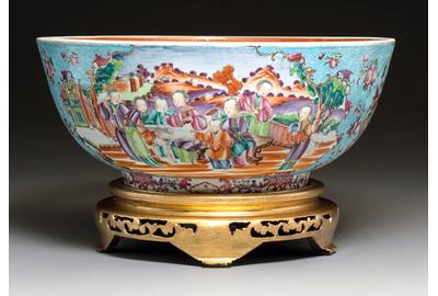 Chinese Export Porcelain Large Punch Bowl, Circa 1780.