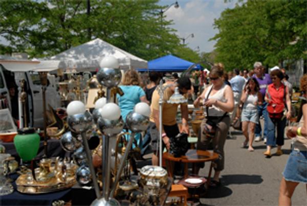 The Indoor and Outdoor Randolph Street Market Lists Its Events on the Calendar of Antiques