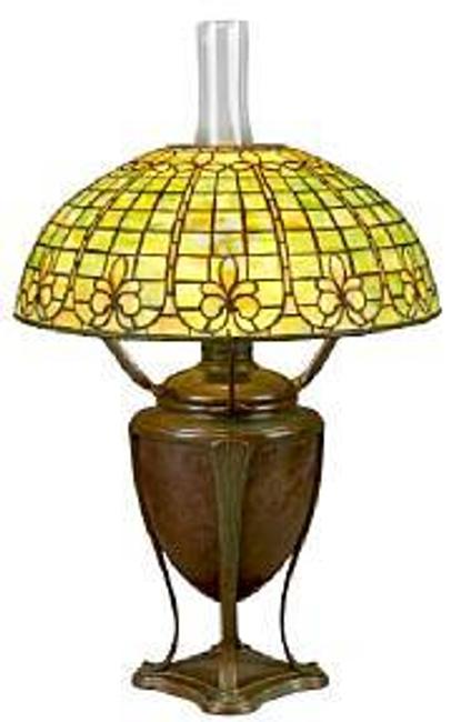 A Tiffany Studios Favrile glass and bronze Fleur de Lys lamp Estimate: $15,000 - 25,000