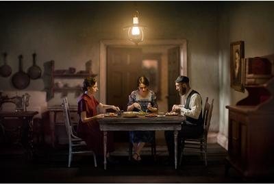 The Potato Eaters ©Richard Tuschman