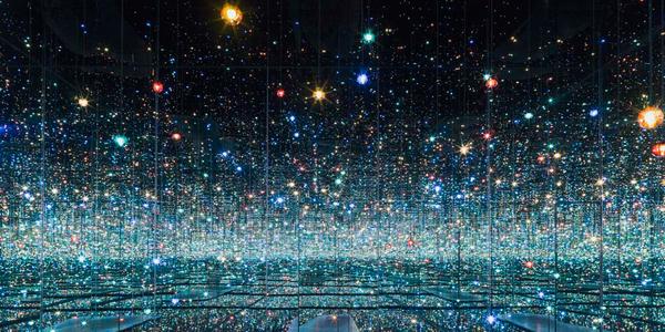 Yayoi Kusama, Infinity Mirrored Room - The Souls of Millions of Light Years Away, 2013.  the Broad, Los Angeles.