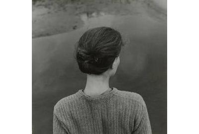 Emmet Gowin, American, 1941; Edith, Chincoteague, Virginia, 1967, printed 1976; gelatin silver print; 10 x 8 inches, image: 6 1/8 x 6 1/4 inches, Saint Louis Art Museum, Funds given by the National Endowment for the Arts and matching funds given by an anonymous donor 3:1978 © Emmet Gowin; courtesy Pace/MacGill Gallery, New York