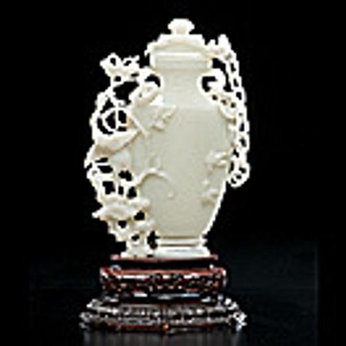 White Jade Hu-Form Lidded Vase