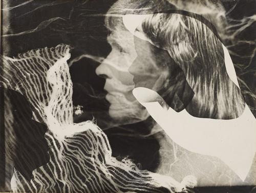 Anneliese Hager, Untitled (Portrait A.  H.), 1947.  Gelatin silver print (photogram).  Harvard Art Museums/Busch-Reisinger Museum, Gift of the German Friends of the Busch-Reisinger Museum, 2018.313.  © Estate of Anneliese Hager.  